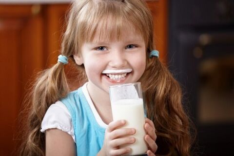 deochanna cailín kefir chun paraisítí a chosc
